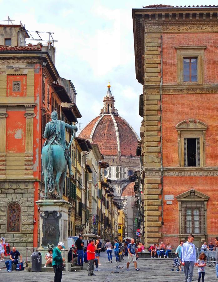 Historic Center Palace - Huge 4 Bedrooms Santa Croce Apartment - By LikehomeFlorenz Exterior foto