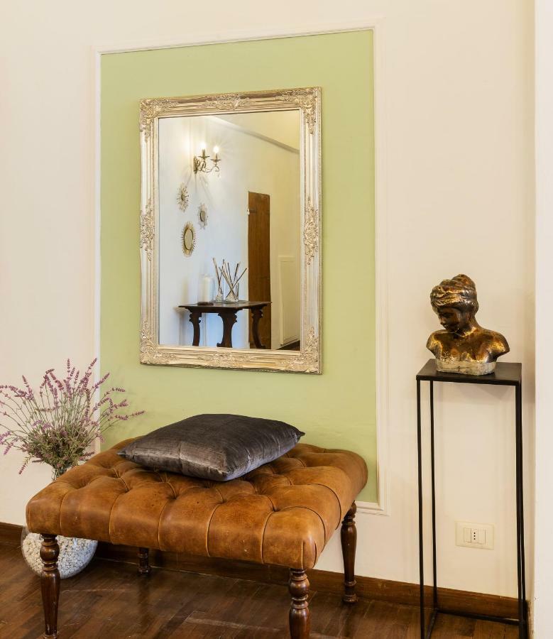 Historic Center Palace - Huge 4 Bedrooms Santa Croce Apartment - By LikehomeFlorenz Exterior foto